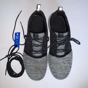 Under Armour Men Shoes *(Few Damaged Areas)*
